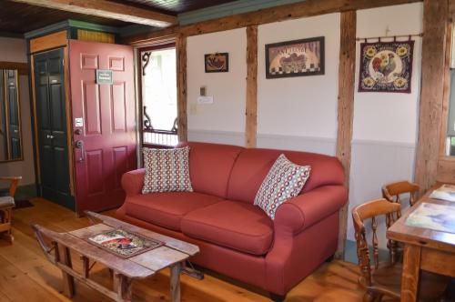 Bugaboo Cottages Bugaboo Cottages