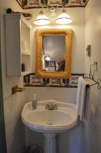 Bugaboo Cottages Bugaboo Cottages