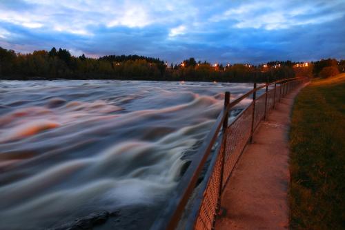 A környék, Motel Chute des Pères (Motel Chute des Peres) in Dolbeau-Mistassini (QC)