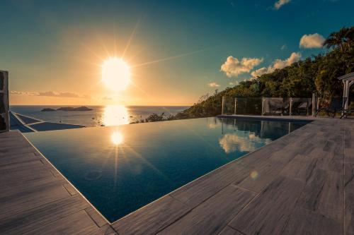 Sunset Palm - Villa Créole avec piscine face au coucher de soleil et à la réserve Cousteau