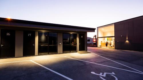 ล็อบบี้, Zachary's Motel in เลวิน