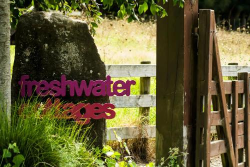 Freshwaterfarm Cottages - Muriwai