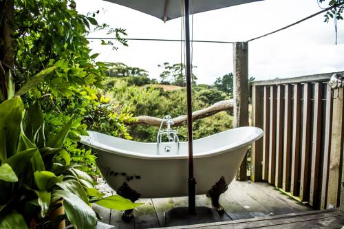 . Freshwaterfarm Cottages - Muriwai