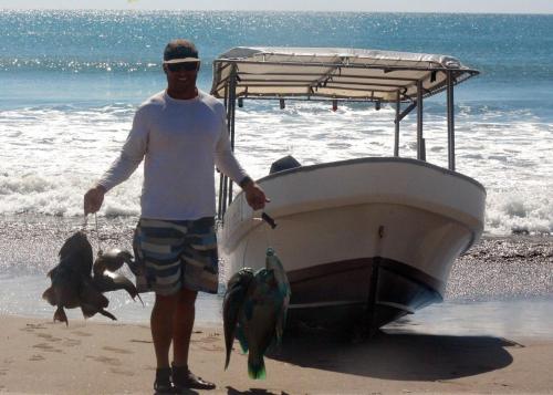 Sirena Surf Lodge