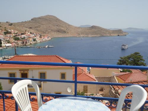 Erkély/terasz, Villa Yorgos in Halki