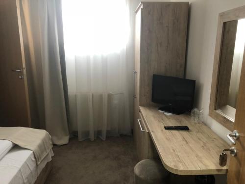 1 twin bed
