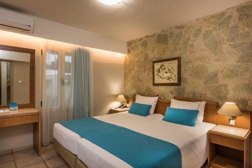 Elotis Suites - main image