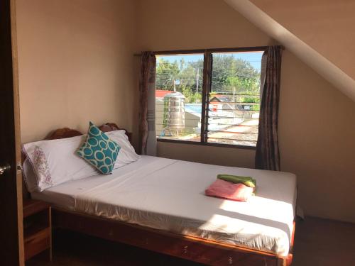 Pescador View - Beach Resort & Restaurant Room Type - Standard Double Room with Shared Bathroom