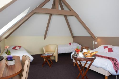 Logis Hotel Belle-Vue - image 3
