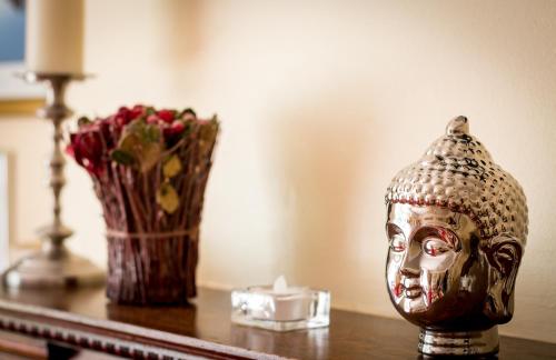 Ashgrove House - image 2