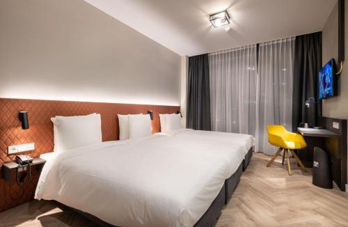 Standard Triple Room image 4