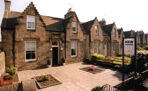 Kew House - image 10