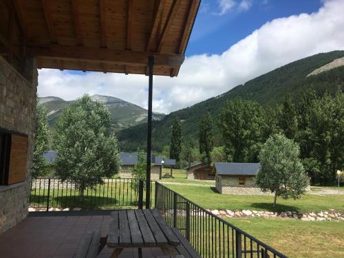 Skats, Casa de Montana Alto Curueno in Lugerosa