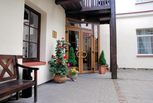 City Gate - image 7