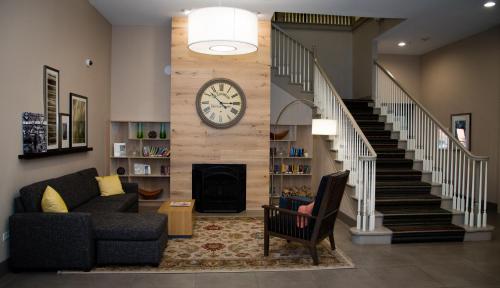 Lobby, Country Inn & Suites by Radisson, Merrillville, IN in Merrillville (IN)