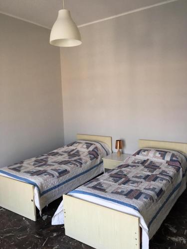 Adele Rooms
