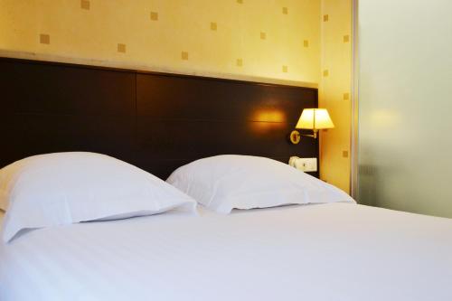 1 twin bed