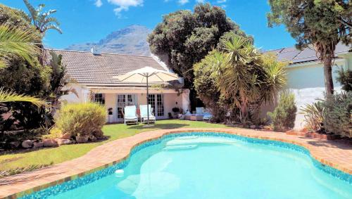 B&B Hout Bay - Hout Bay Beach Cottage - Bed and Breakfast Hout Bay