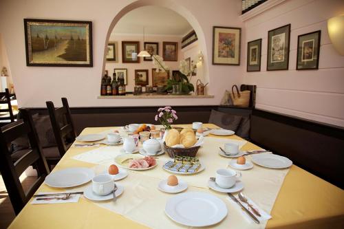 Restorāns, Haus Treffer in Kirchdorf in Tirol