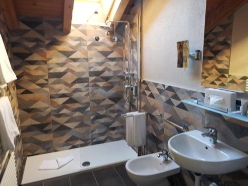 Hotel Maya Caprice - image 5