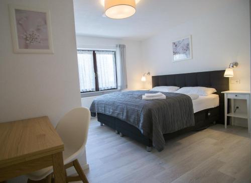 Ferienwohnung Charlotte in Weisenheim am Sand