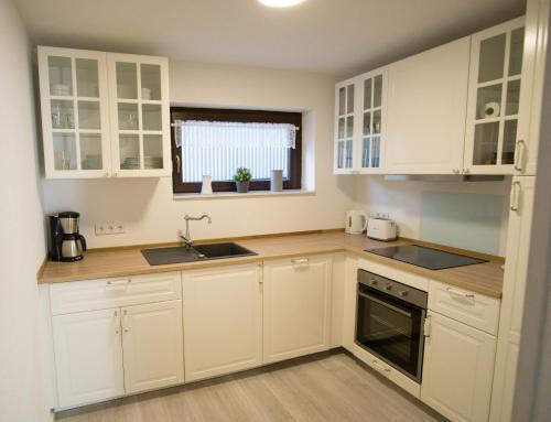 Konyha, Ferienwohnung Charlotte in Weisenheim am Sand