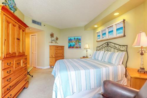 Surfside Resort by Vacasa