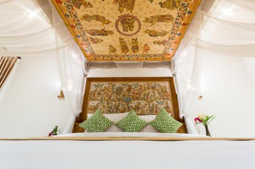 Two-Bedroom Villa image 10