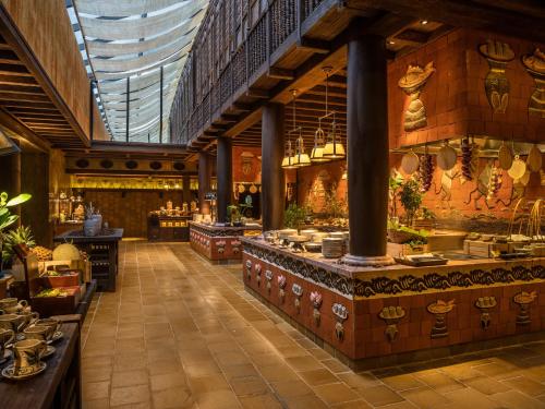 Restoran, Legacy Yen Tu - MGallery in Hạ Long