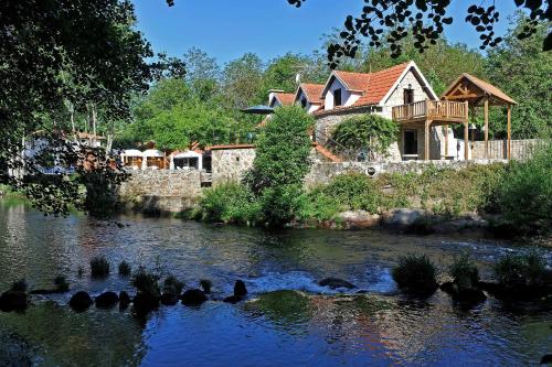  Casa Dos Moinhos Do Chao Do Mosteiro, Pension in São Pedro do Sul