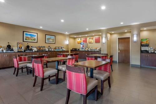 Comfort Suites Pelham Hoover I-65 - main image