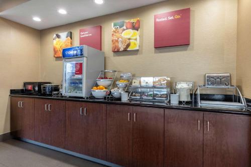Comfort Suites Pelham Hoover I-65 - image 5