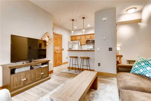 Los Pinos At Breckenridge #D10 Condo Breckenridge (CO)