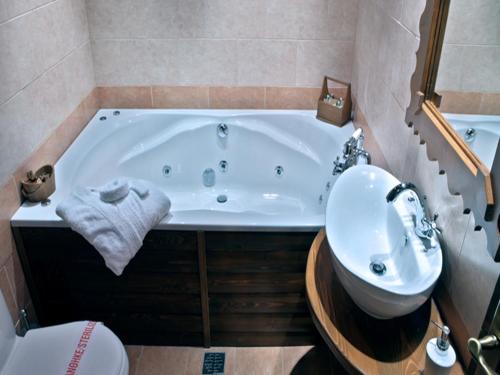 Feggarognemata Suites - image 14