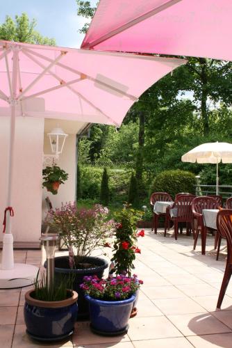 餐廳, Hotel Haus Hellhohl Garni in 布里隆