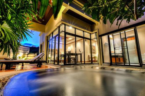 1- bedroom Luxury Bali style Villa in Naiharn ( 1- bedroom Luxury Bali style Villa in Naiharn )