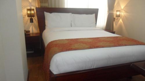 Double Room image 2