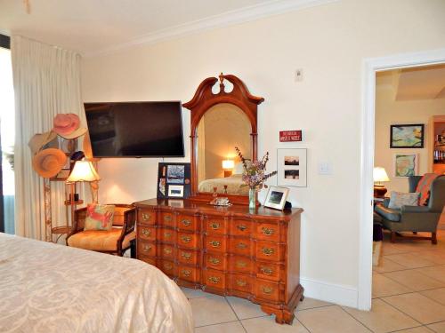120 Holiday Isle - image 7