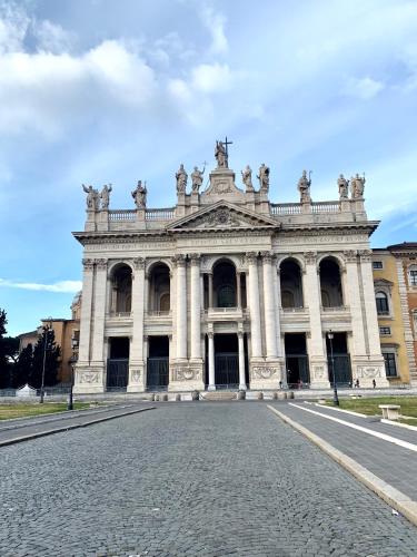 Exclusive Central Apartment 48 - image 9