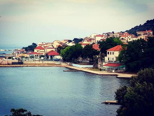  Apartments Muscet in Tkon