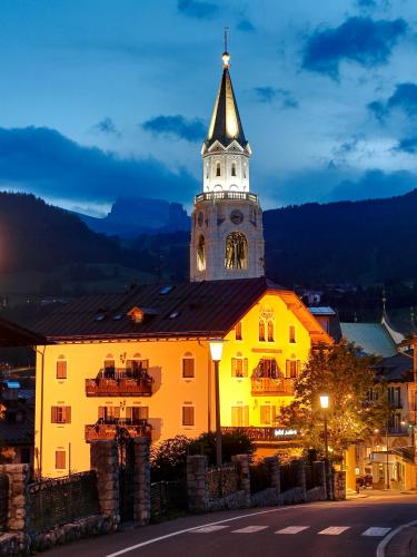 Ambra Cortina Luxury&Fashion Hotel - image 6