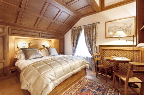 Ambra Cortina Luxury&Fashion Hotel - image 8