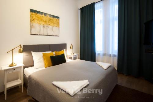 Very Berry - Garbary 27 - Apartament z balkonem, Old City, check in 24h