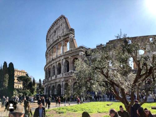 Exclusive Central Apartment 48 - image 2