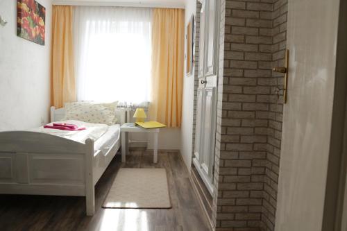 1 twin bed