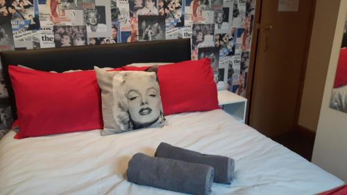 1 twin bed