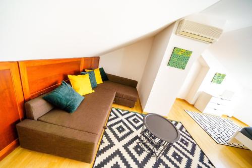 HOME ALONE 5BR+3BATH Penthouse in center of Prague, Прага (фото 10)