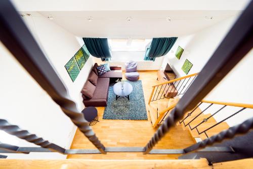 HOME ALONE 5BR+3BATH Penthouse in center of Prague, Прага (фото 4)