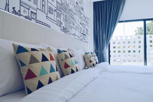 2 queen beds