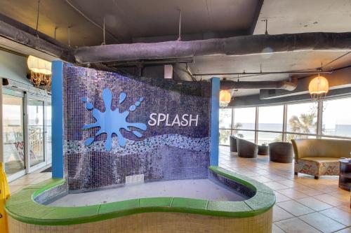 The Splash Resort and Condos East - image 2